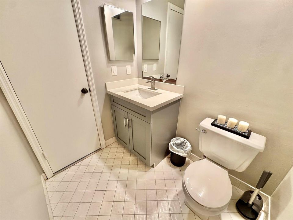 Living Room Half Bath B