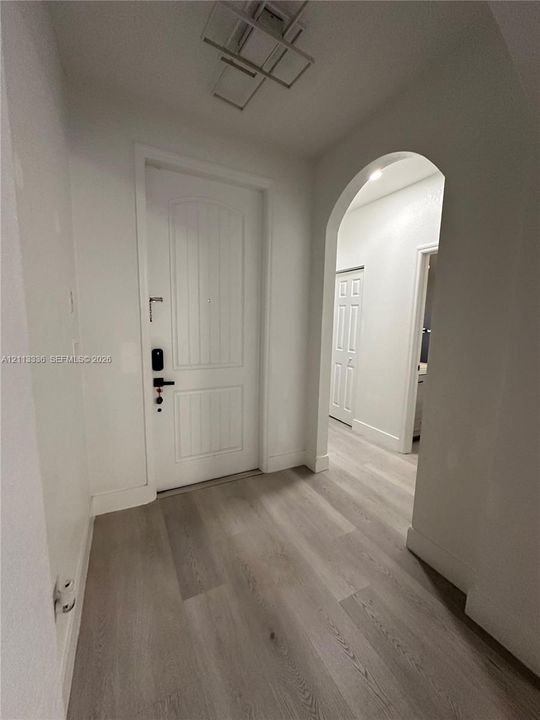 En Venta: $600,000 (3 camas, 3 baños, 1906 Pies cuadrados)