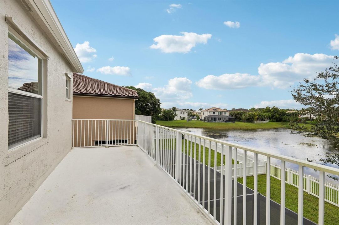 40-web-or-mls-Misty Oaks Cir-S2610-040