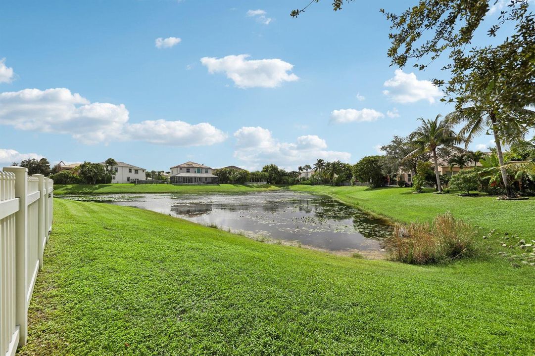 35-web-or-mls-Misty Oaks Cir-S2610-035