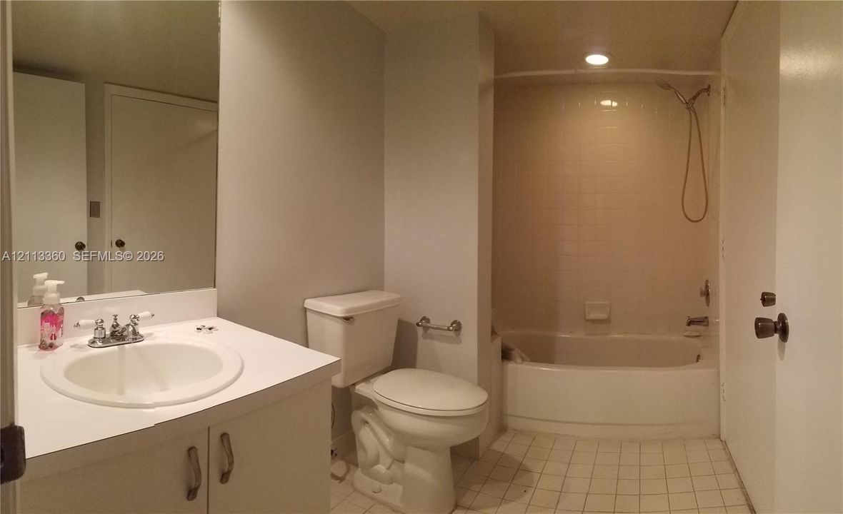 For Rent: $2,300 (2 beds, 2 baths, 1200 Square Feet)