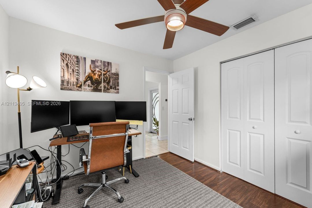 For Sale: $550,000 (3 beds, 2 baths, 1808 Square Feet)