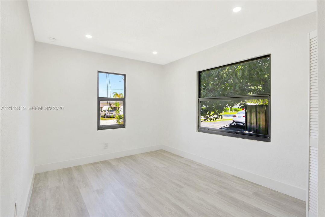 For Sale: $649,000 (0 beds, 0 baths, 1364 Square Feet)