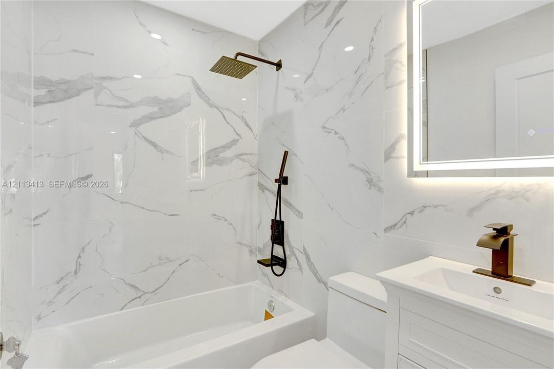 For Sale: $649,000 (0 beds, 0 baths, 1364 Square Feet)