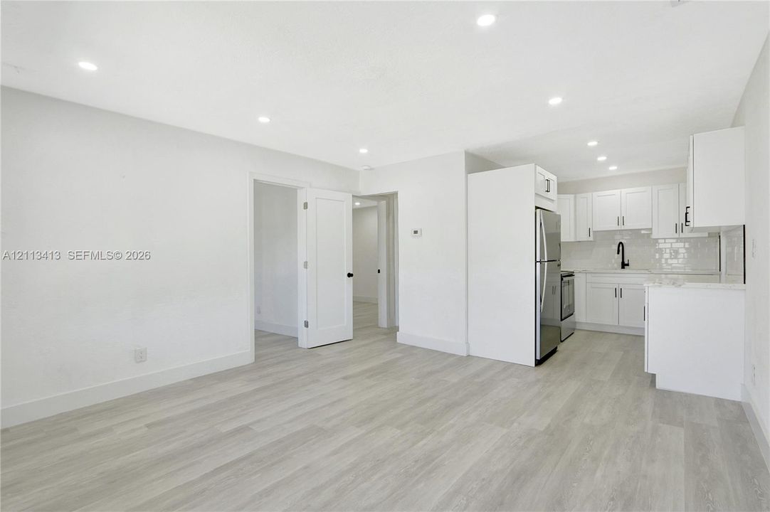 For Sale: $649,000 (0 beds, 0 baths, 1364 Square Feet)