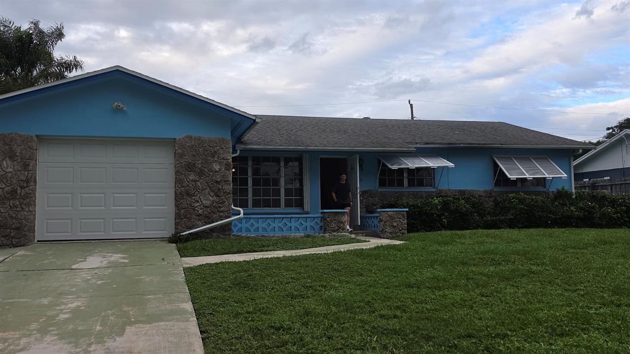 1033 SW 25TH Place, Boynton Beach
