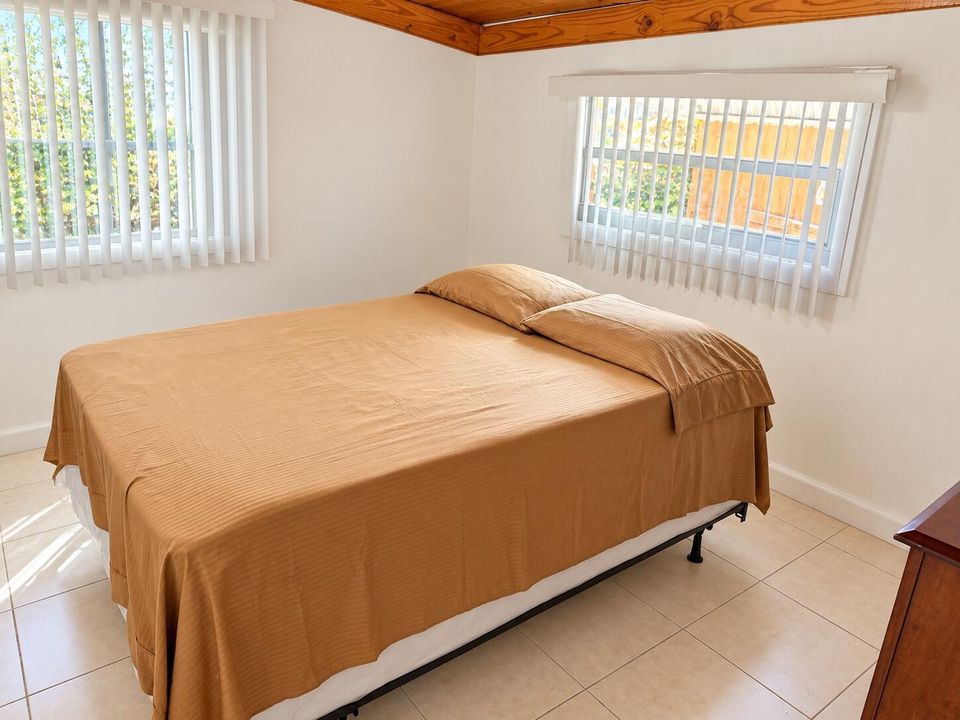 Apt Bedroom