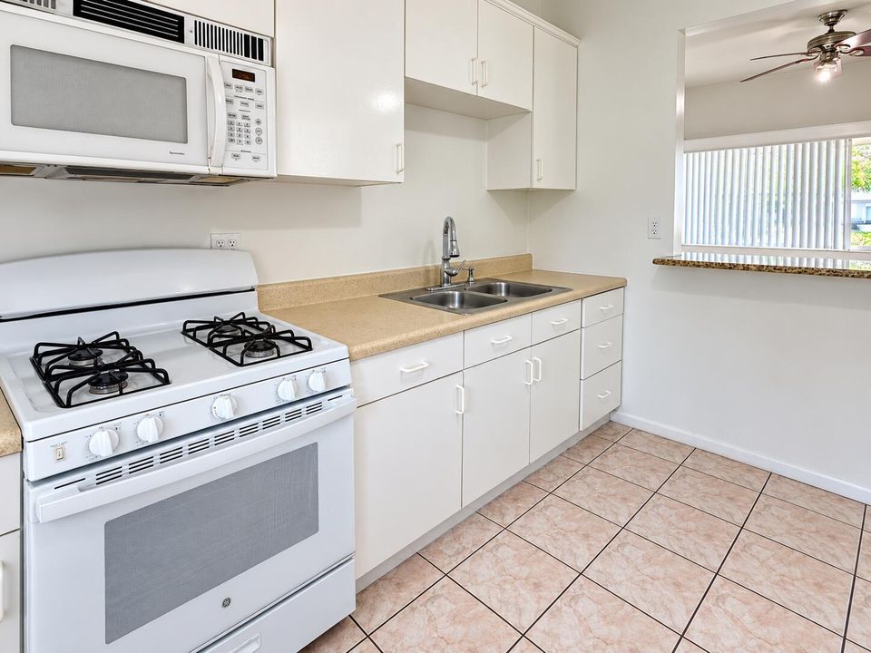 House Kitchen 2