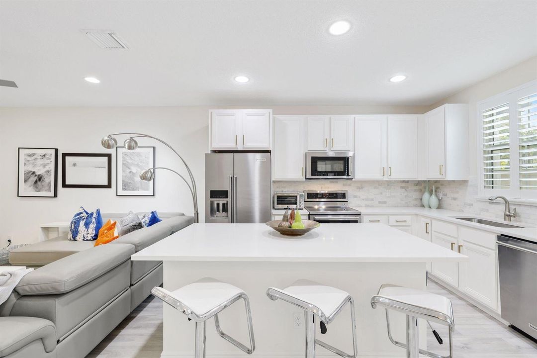 3112 Waterside Circle - 8.jpg-SMALL