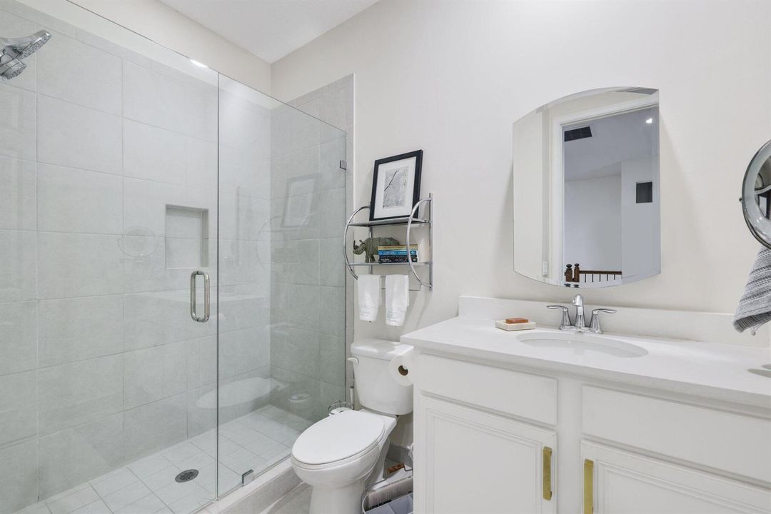 3112 Waterside Circle - 32.jpg-SMALL