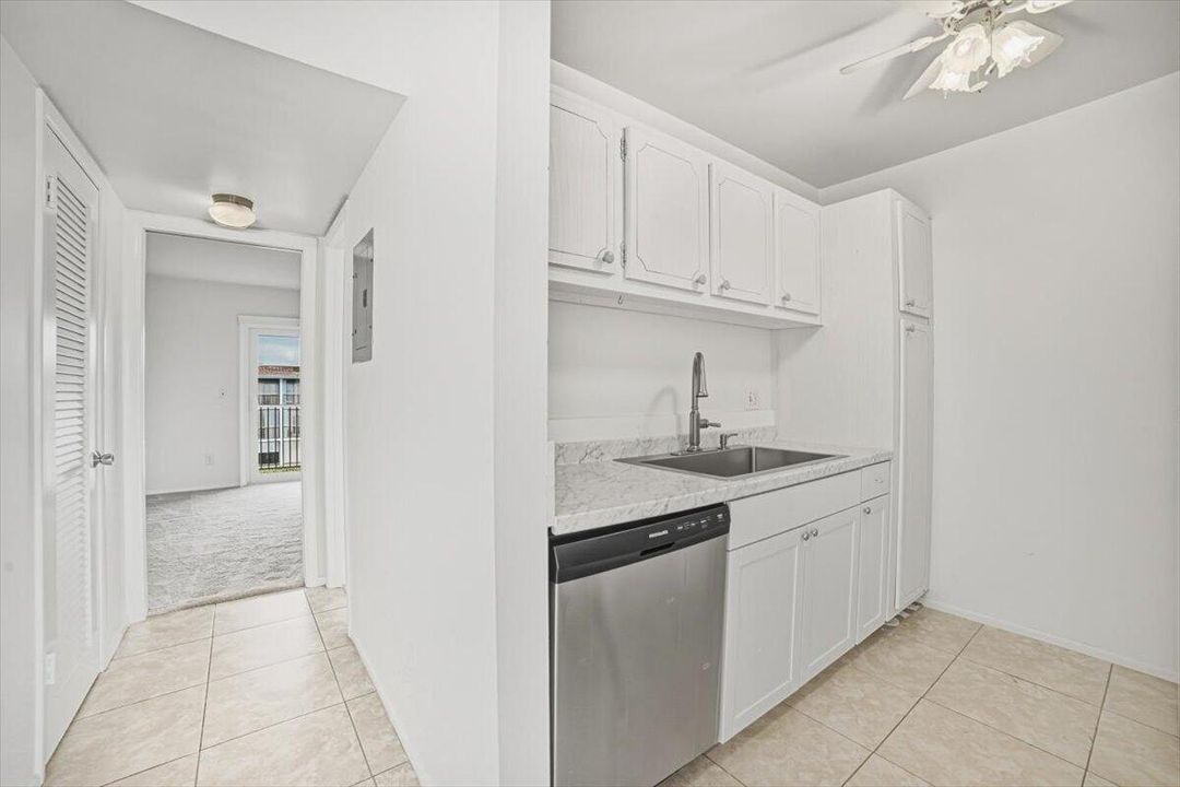 Kitchen & Hallway