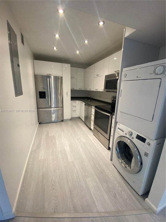 В аренду: $2,900 (2 спален, 2 ванн, 1200 Квадратных фут)