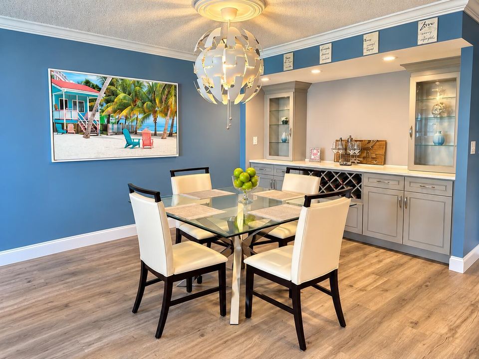 PH Dinining Area