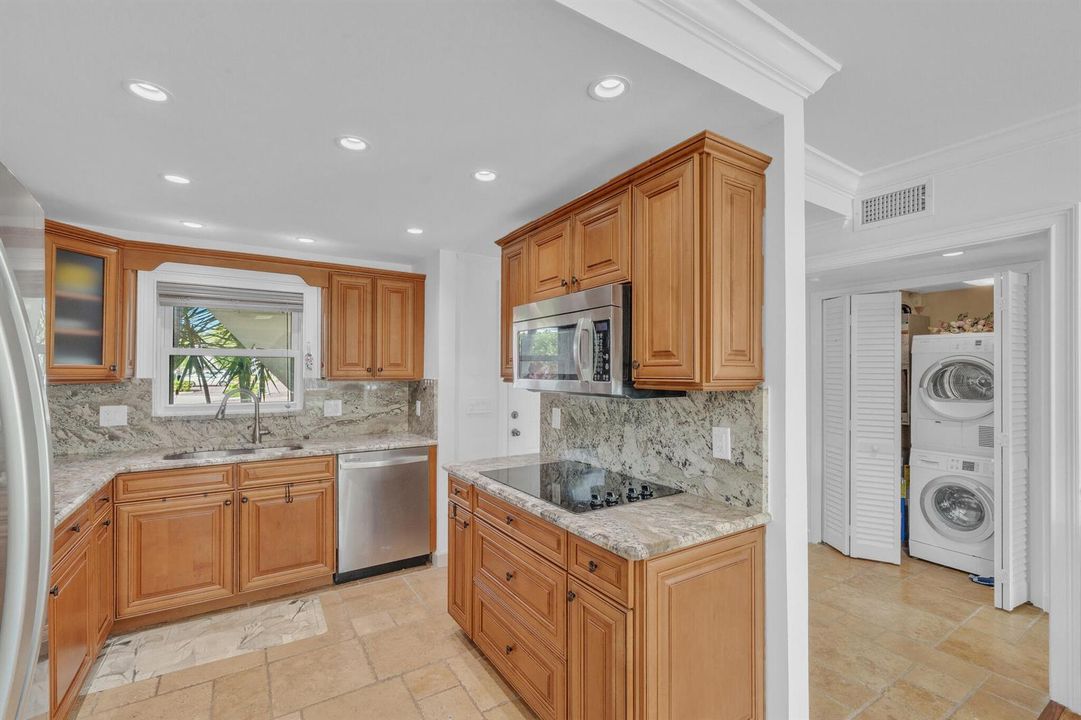 15 Kitchen