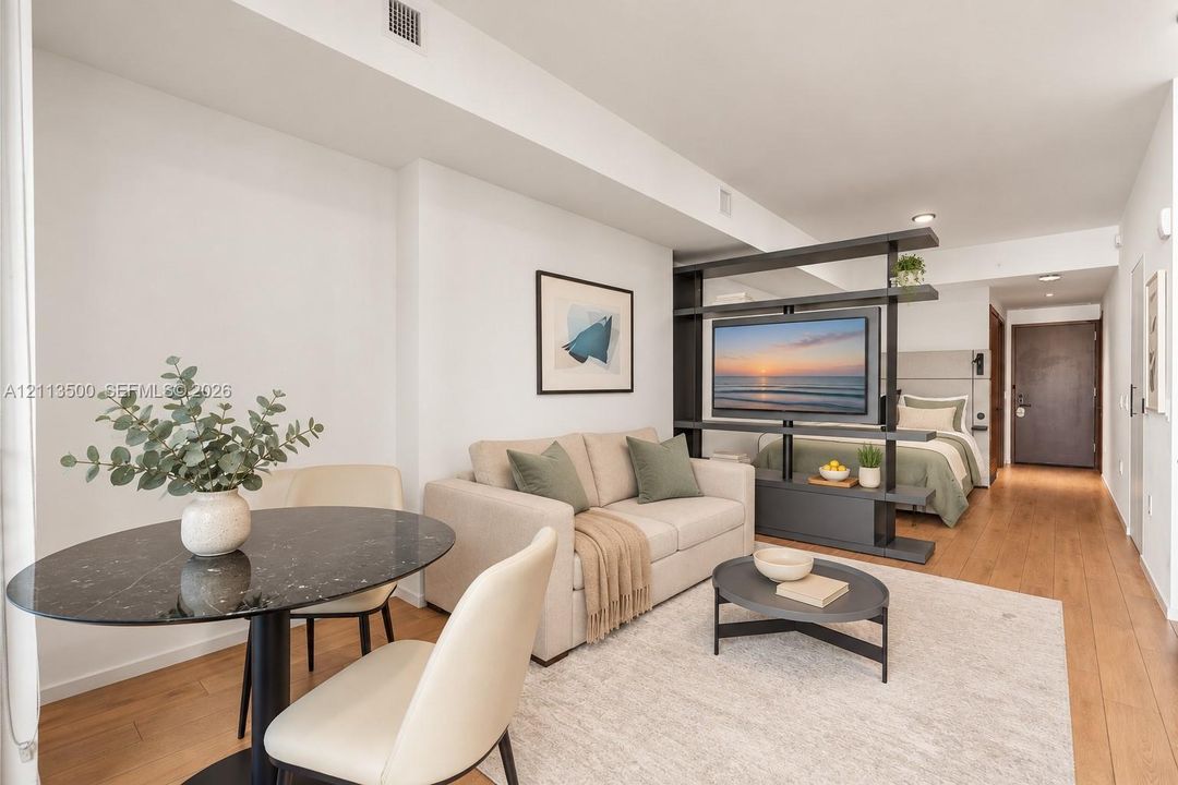 For Rent: $5,500 (1 beds, 1 baths, 442 Square Feet)