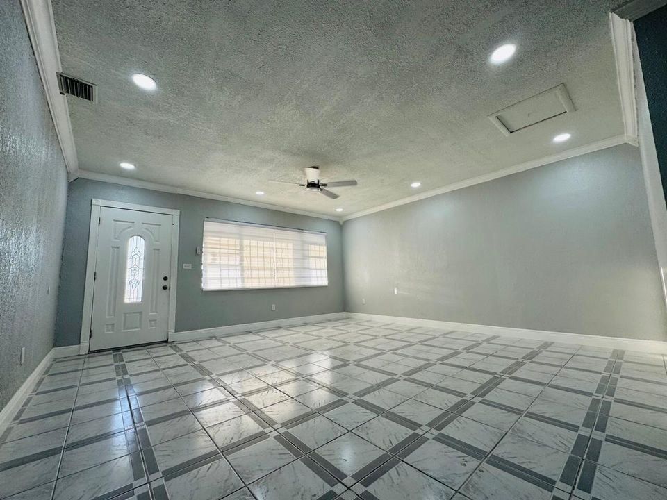 Living Room recessed lighting