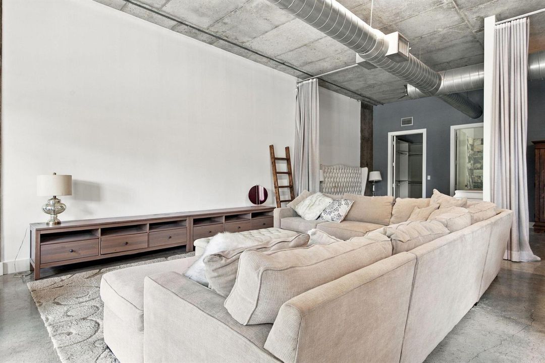 12-web-or-mls-434-nw-1st-ave-203