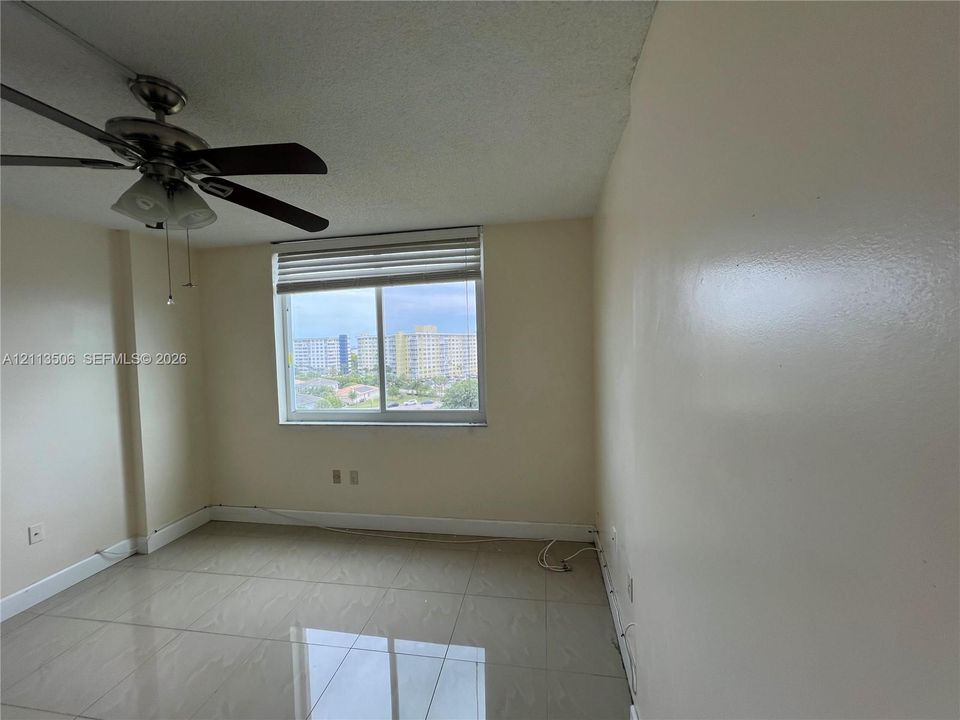 В аренду: $2,200 (2 спален, 2 ванн, 1100 Квадратных фут)