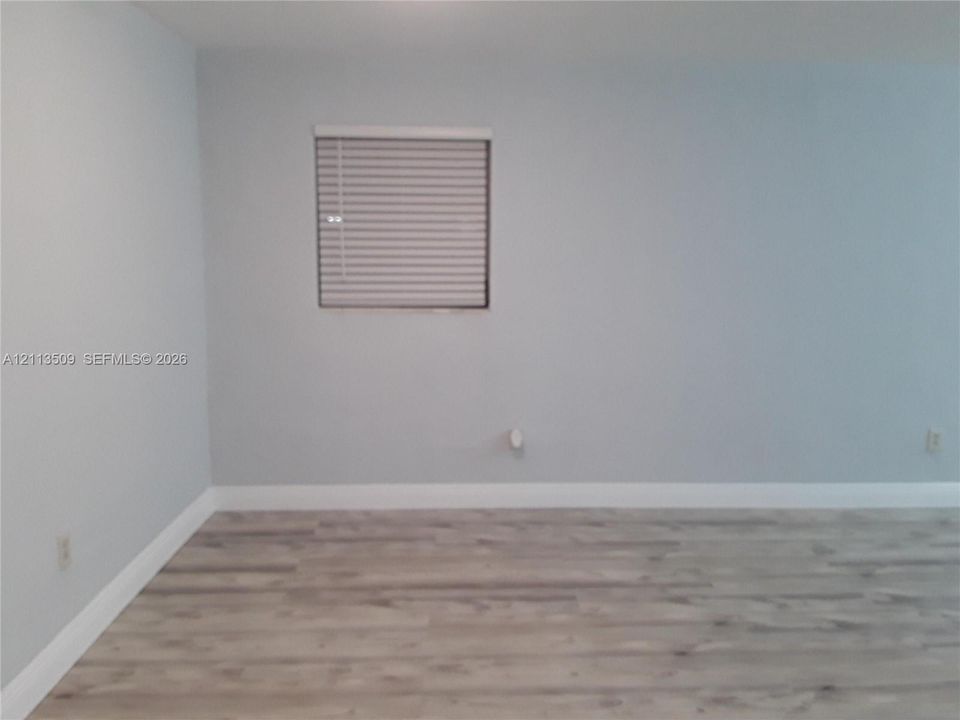 For Sale: $350,000 (3 beds, 2 baths, 1420 Square Feet)