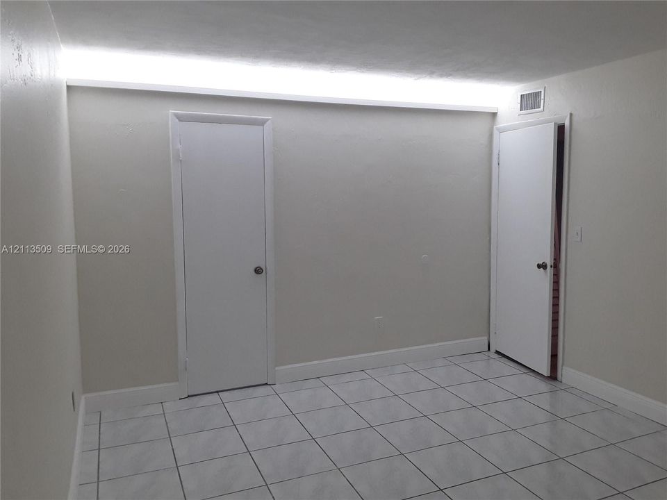 For Sale: $350,000 (3 beds, 2 baths, 1420 Square Feet)