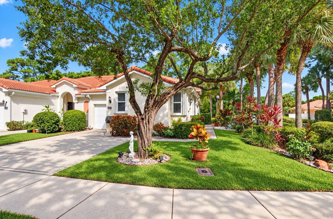 5021 S. La Sedona Circle