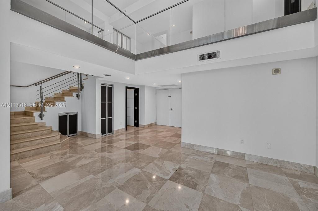 For Sale: $1,290,000 (3 beds, 4 baths, 2960 Square Feet)