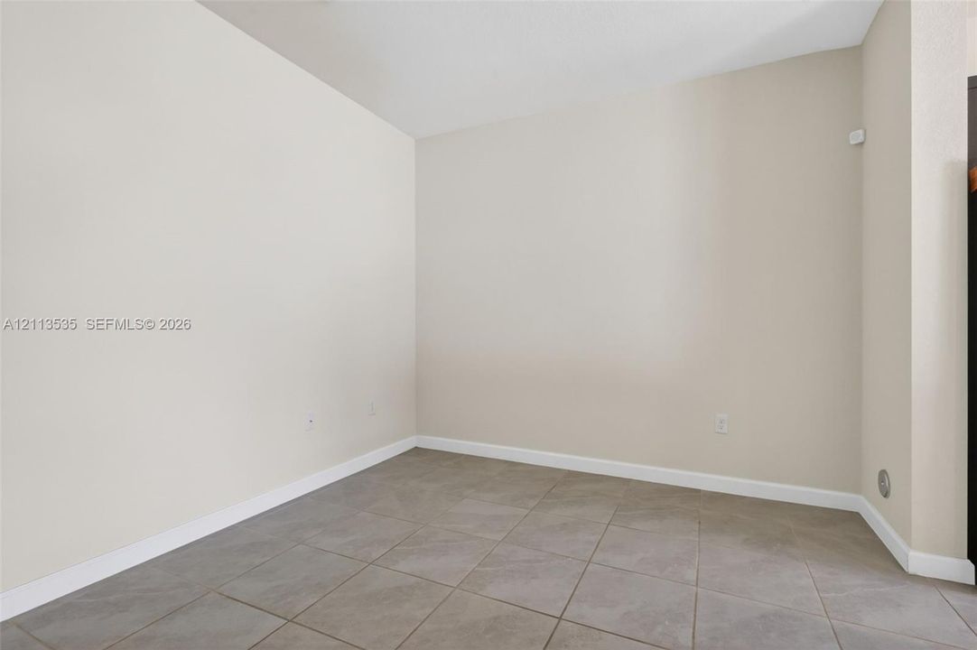 For Sale: $497,000 (3 beds, 3 baths, 1332 Square Feet)