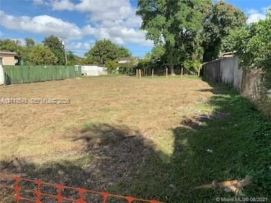 For Sale: $540,000 (0.20 acres)