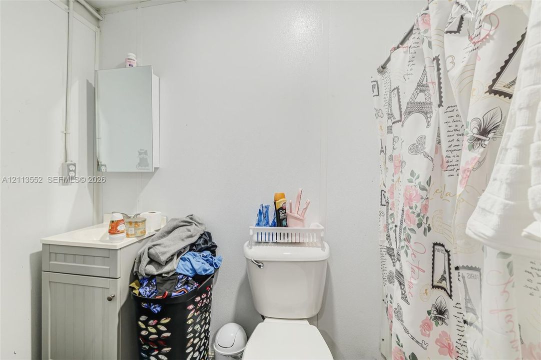 For Sale: $510,000 (3 beds, 2 baths, 1556 Square Feet)