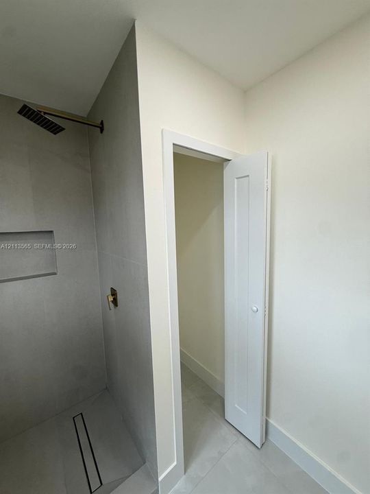 For Sale: $660,000 (3 beds, 2 baths, 1722 Square Feet)