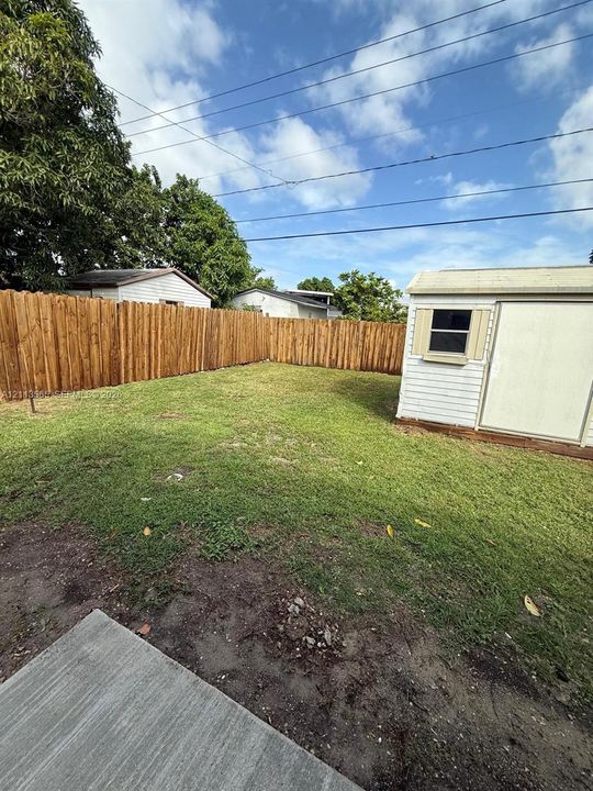 For Sale: $660,000 (3 beds, 2 baths, 1722 Square Feet)