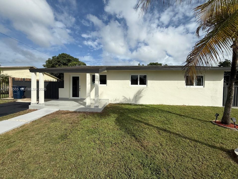 For Sale: $660,000 (3 beds, 2 baths, 1722 Square Feet)