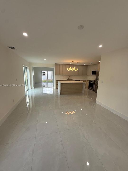 For Sale: $660,000 (3 beds, 2 baths, 1722 Square Feet)