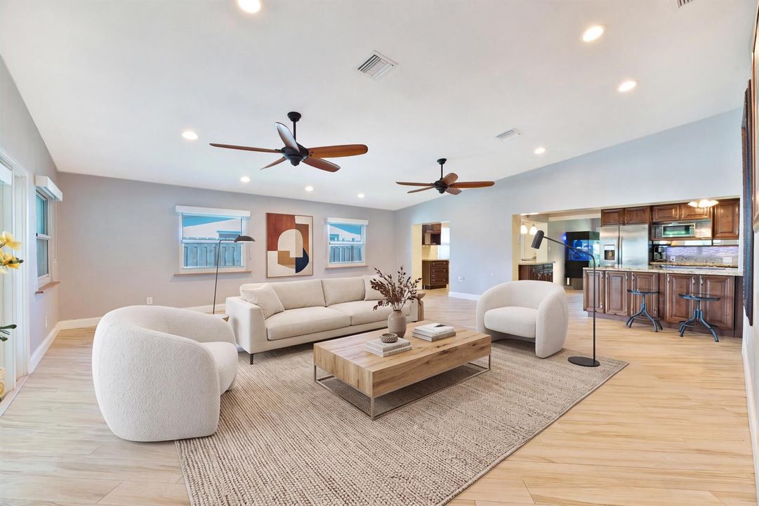 20261020 - 4717 SW 35th Ave - MR-27
