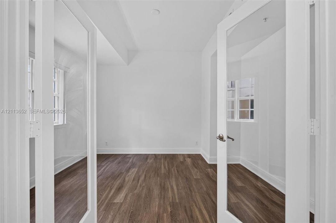 En Venta: $439,000 (3 camas, 2 baños, 1803 Pies cuadrados)