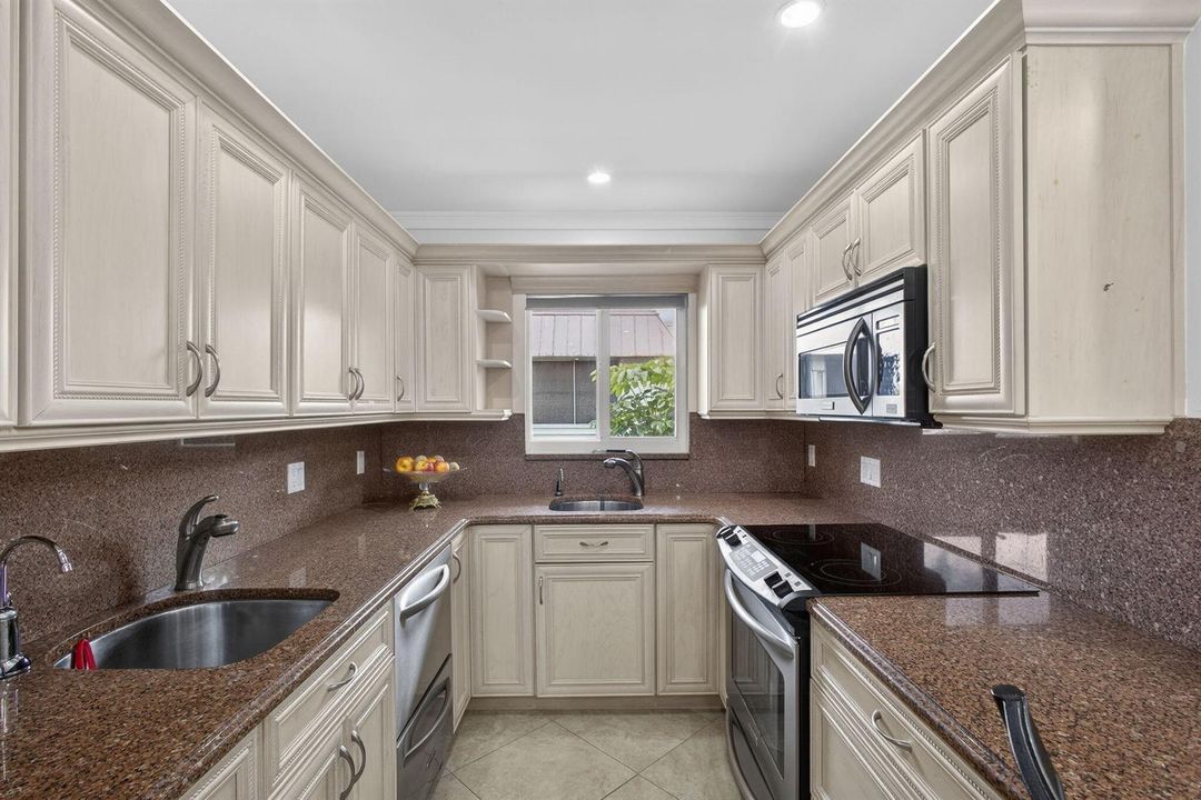 custom kitchen