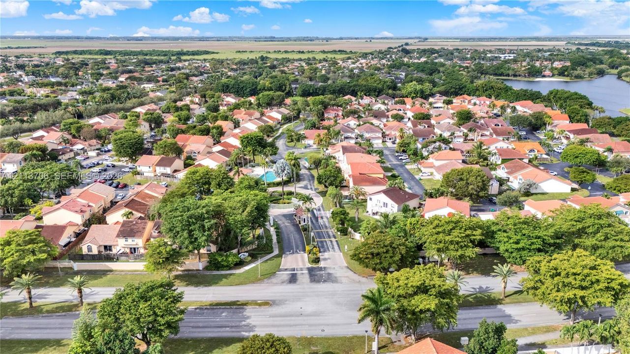 В аренду: $2,700 (2 спален, 2 ванн, 1163 Квадратных фут)