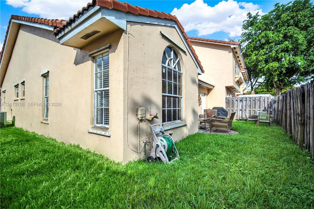 В аренду: $2,700 (2 спален, 2 ванн, 1163 Квадратных фут)