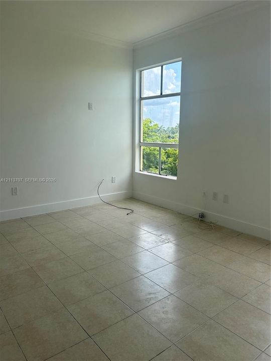 For Rent: $2,200 (2 beds, 2 baths, 840 Square Feet)