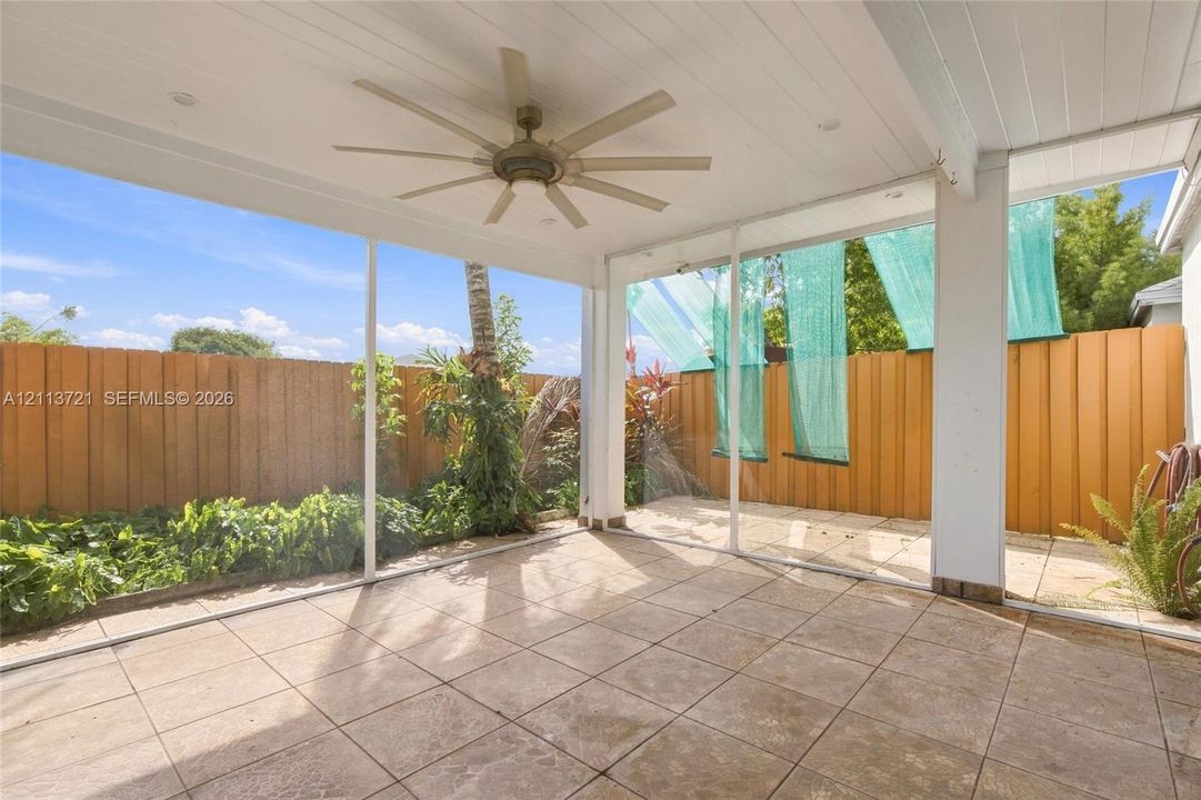 For Sale: $505,000 (3 beds, 2 baths, 1255 Square Feet)