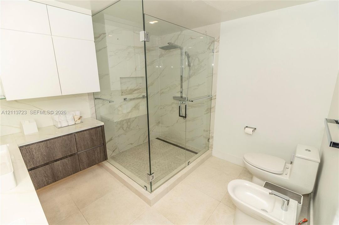 For Rent: $9,750 (2 beds, 2 baths, 1610 Square Feet)