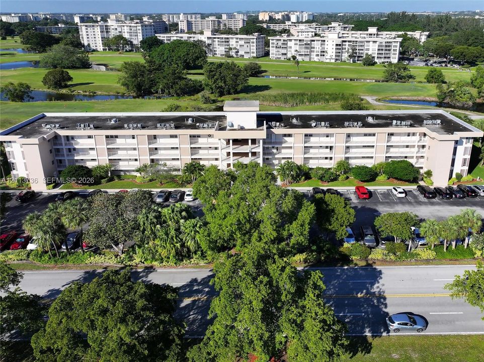 На продажу: $225,000 (2 спален, 2 ванн, 1064 Квадратных фут)