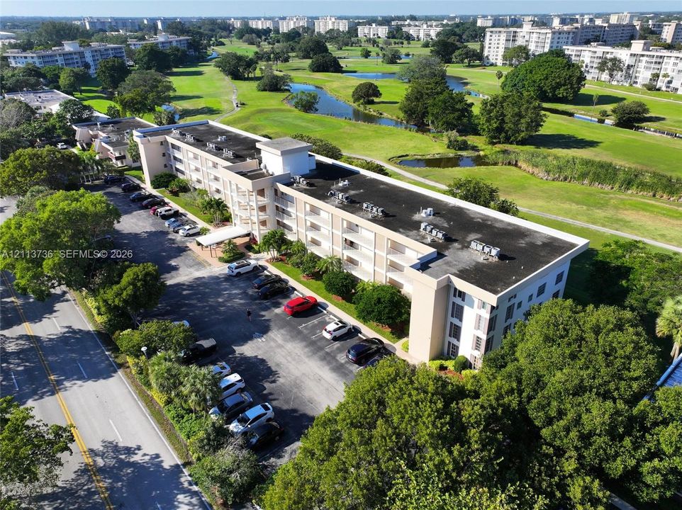 На продажу: $225,000 (2 спален, 2 ванн, 1064 Квадратных фут)