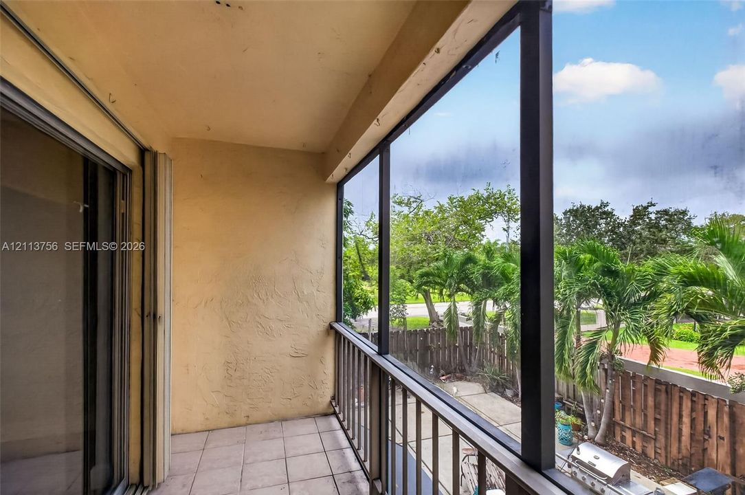 В аренду: $2,800 (3 спален, 2 ванн, 1269 Квадратных фут)