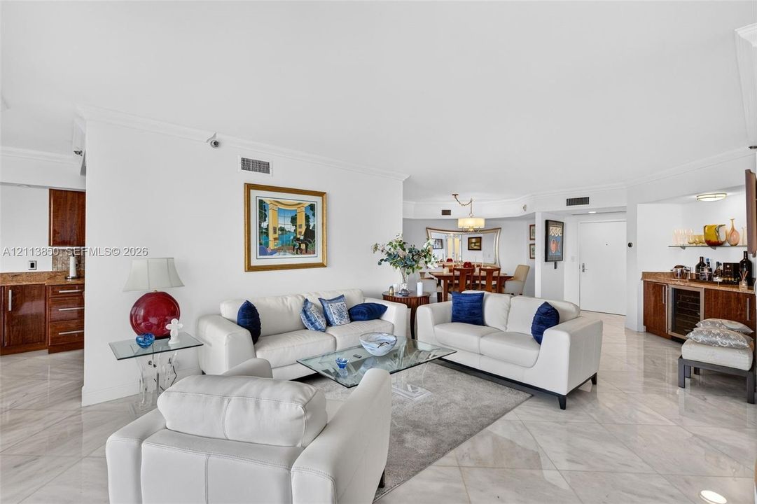 For Sale: $675,000 (2 beds, 2 baths, 1607 Square Feet)