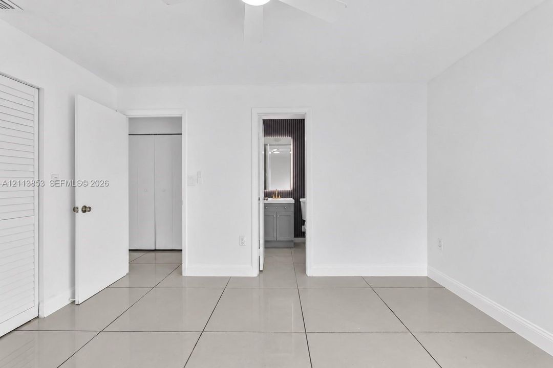 В аренду: $4,595 (3 спален, 2 ванн, 1968 Квадратных фут)