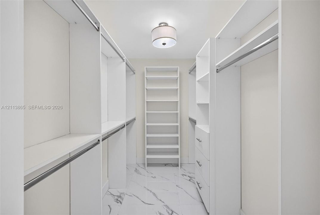 For Sale: $995,000 (2 beds, 2 baths, 1820 Square Feet)