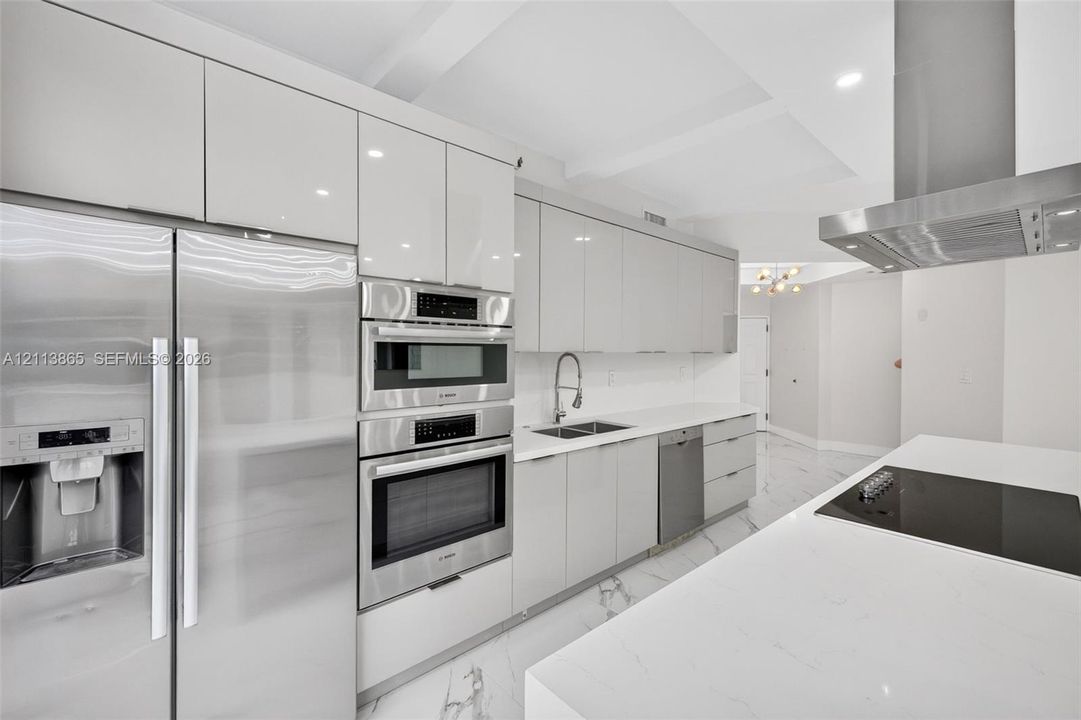 For Sale: $995,000 (2 beds, 2 baths, 1820 Square Feet)