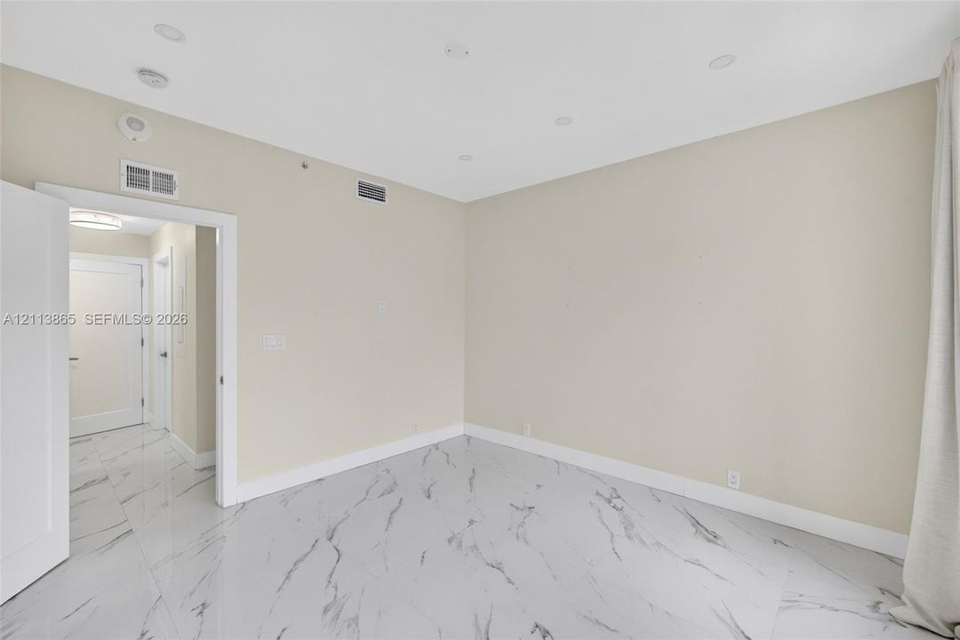 For Sale: $995,000 (2 beds, 2 baths, 1820 Square Feet)