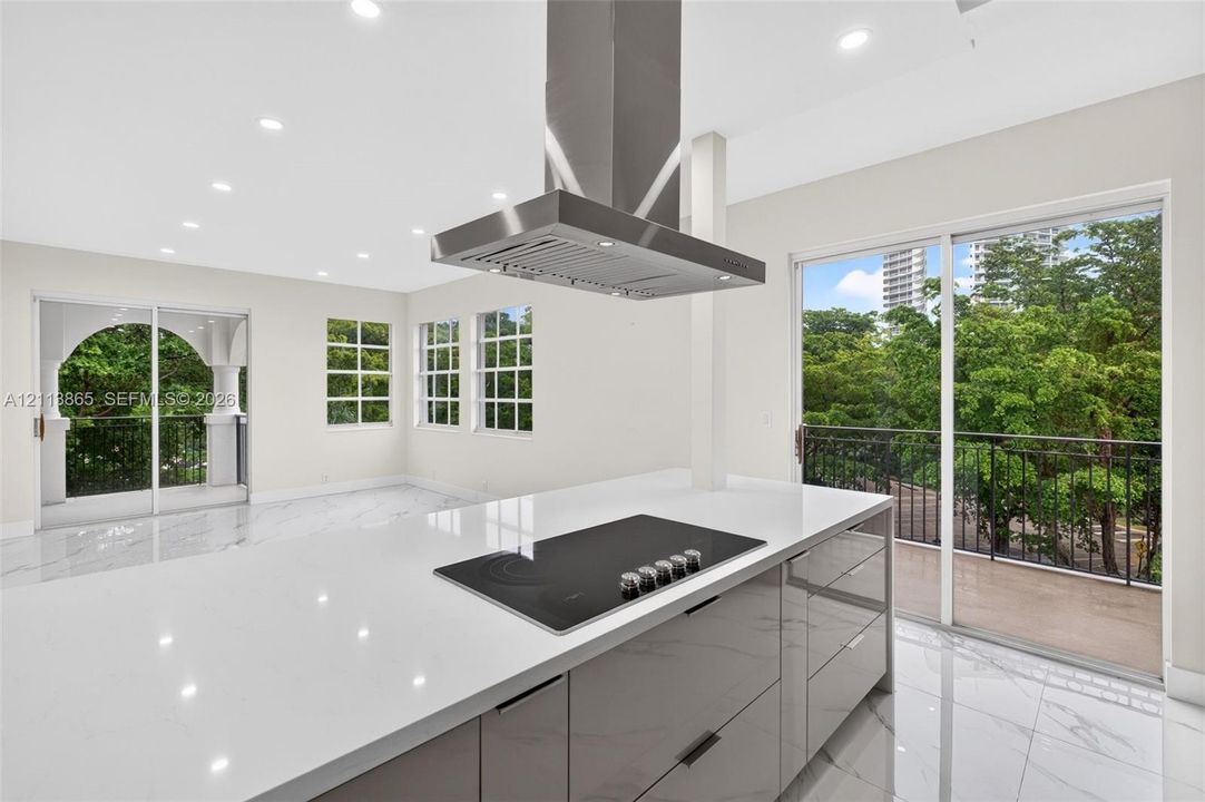 For Sale: $995,000 (2 beds, 2 baths, 1820 Square Feet)